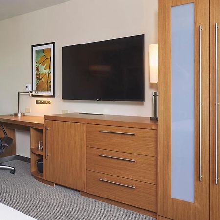 ไฮแอท เพลซ โตรอนโต / มิสซิสซอกา เซนเตอร์ Hotel ภายนอก รูปภาพ